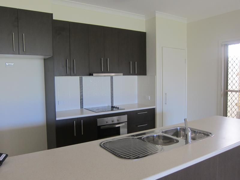 16 Lomond Street, North Lakes, QLD 4509