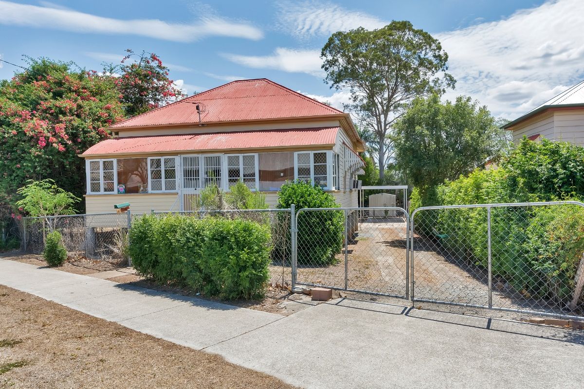4 Woodend Road, Sadliers Crossing QLD 4305
