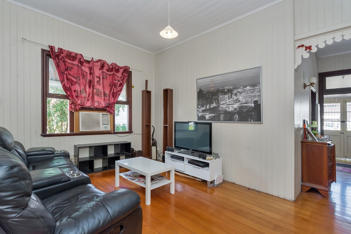 4 Woodend Road, Sadliers Crossing, QLD 4305