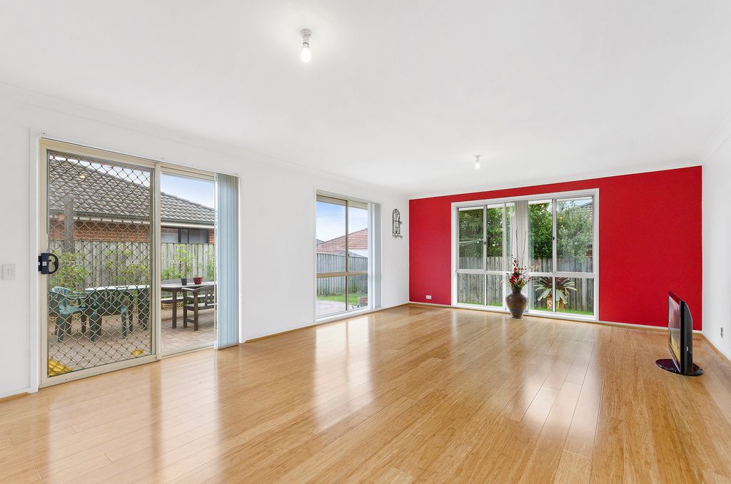 33 Karara Avenue, Horsley, NSW 2530