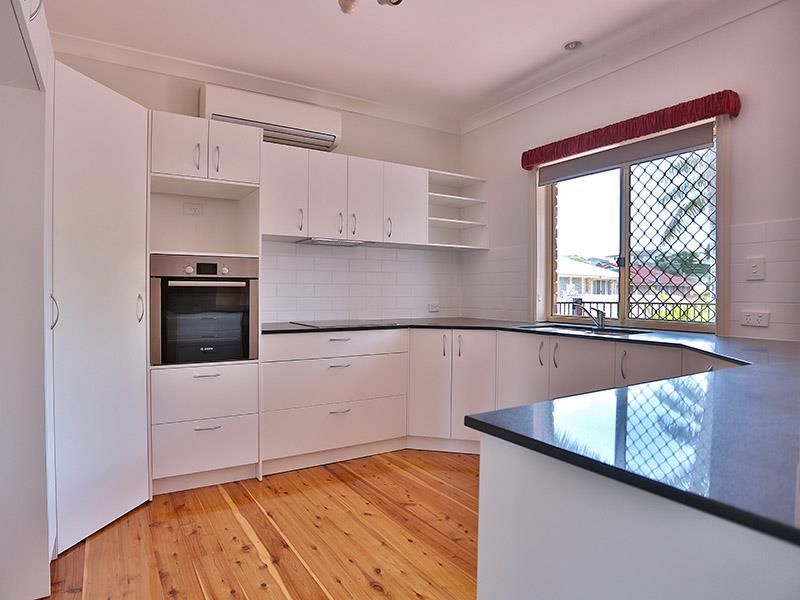 6 Cosmos Place, BRIDGEMAN DOWNS, QLD 4035