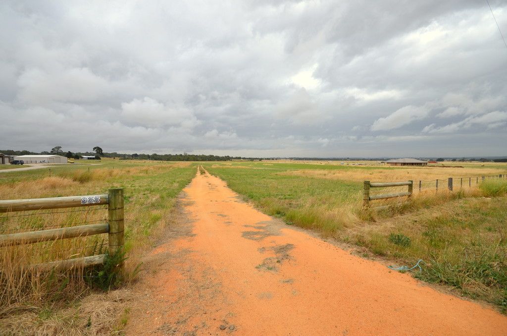 933 Sebastopol-Smythesdale Road, Ross Creek, VIC 3351