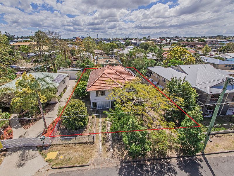 15 Gary Street, MORNINGSIDE QLD 4170