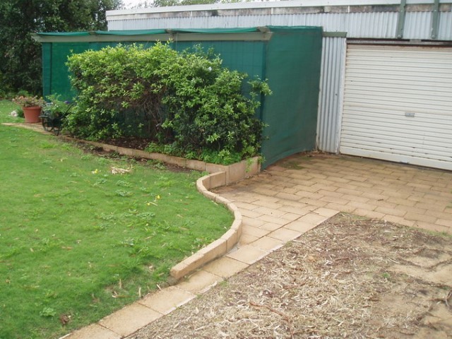 18 Armstrong Street, Dongara, WA 6525