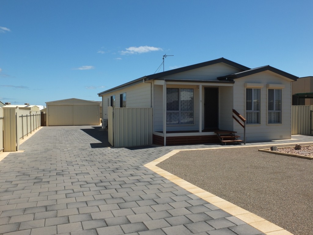 7 Meander Way, NORTH BEACH, SA 5556