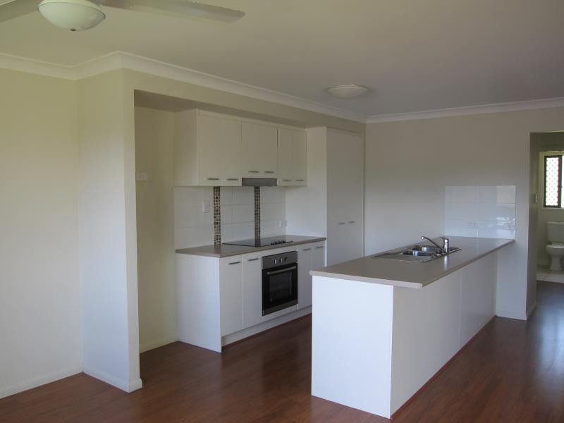 6 Heuer Close, Goodna, QLD 4300