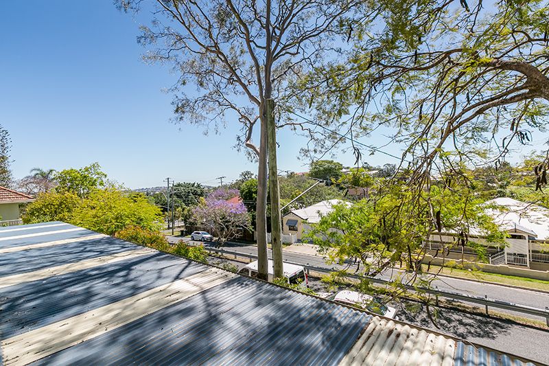 2/96 Norman Crescent, Norman Park, QLD 4170