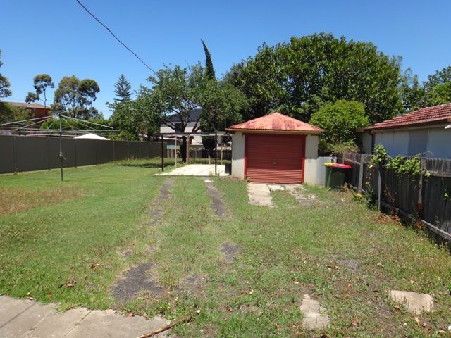33 Camden Street, Fairfield Heights, NSW 2165