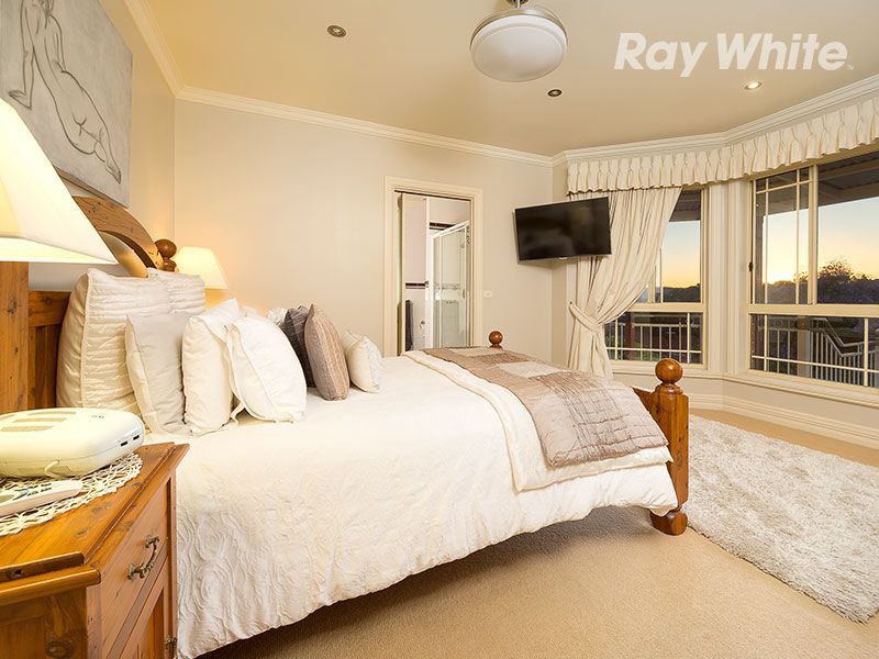 4 Doulton Drive, West Albury, NSW 2640
