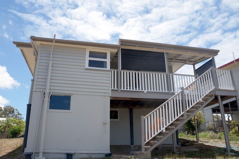 8 Bayne Street, West Gladstone, QLD 4680