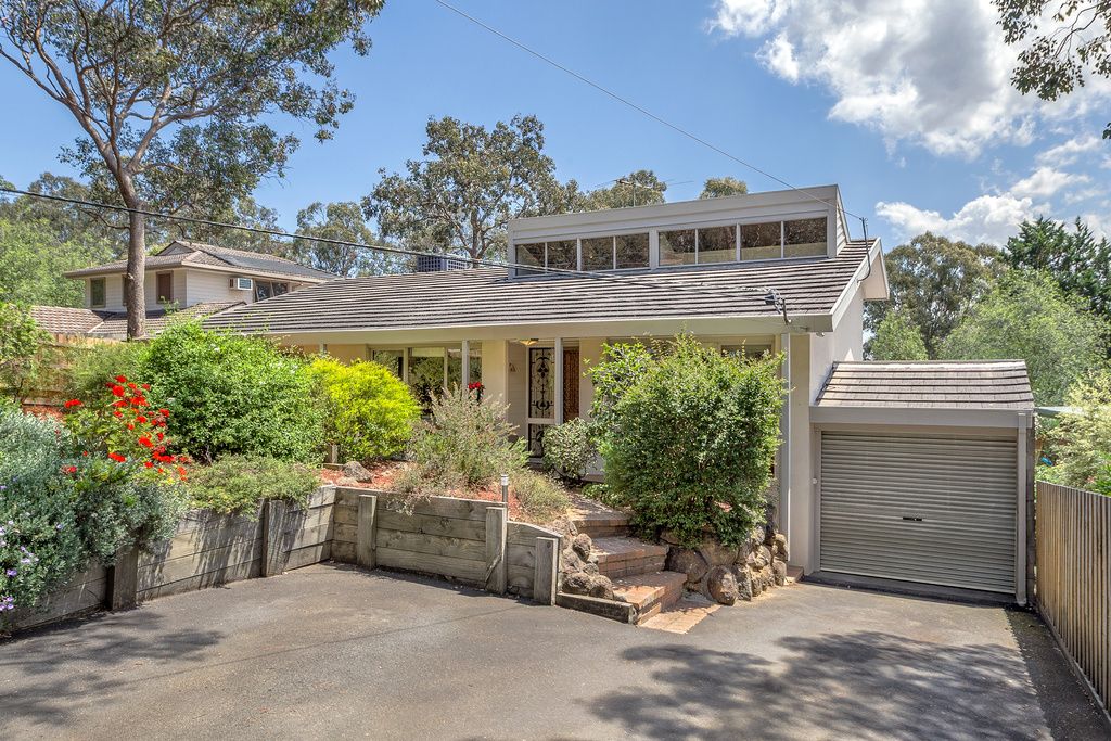 8 Heacham Road, Eltham North, VIC 3095