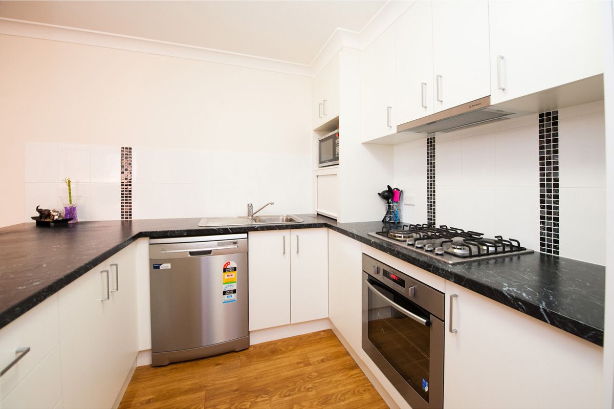 2/14 Horrocks Crescent, KEARNEYS SPRING, QLD 4350