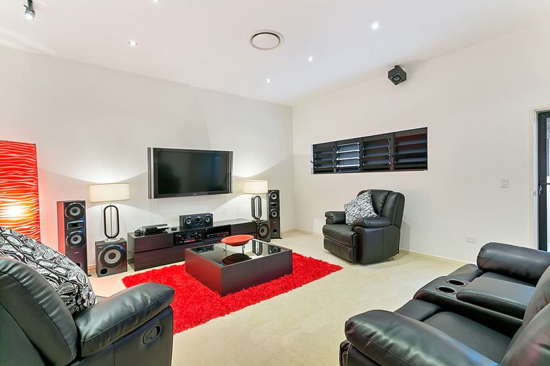 11 Sennfeld Close, Palm Cove, QLD 4879