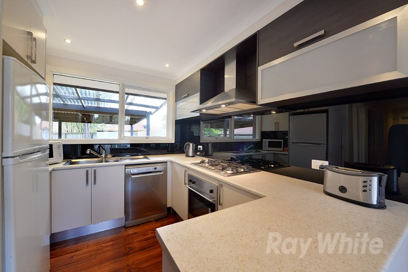 2/5 Elmhurst Road, BAYSWATER NORTH, VIC 3153