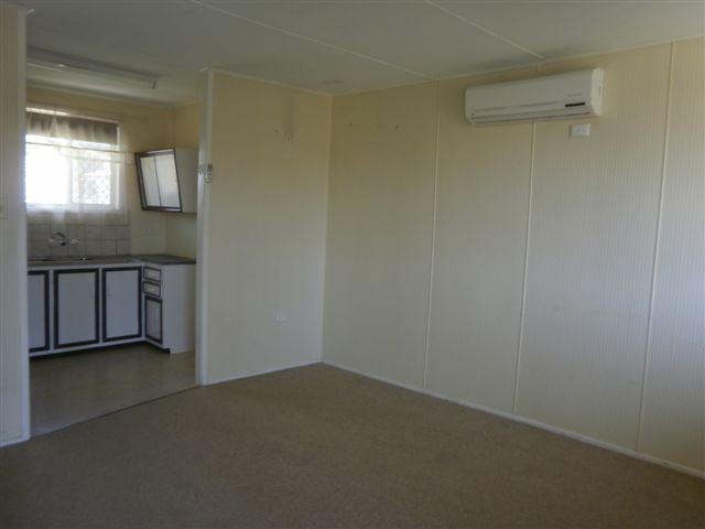 2/14 Ascot Street, NEWTOWN, QLD 4350