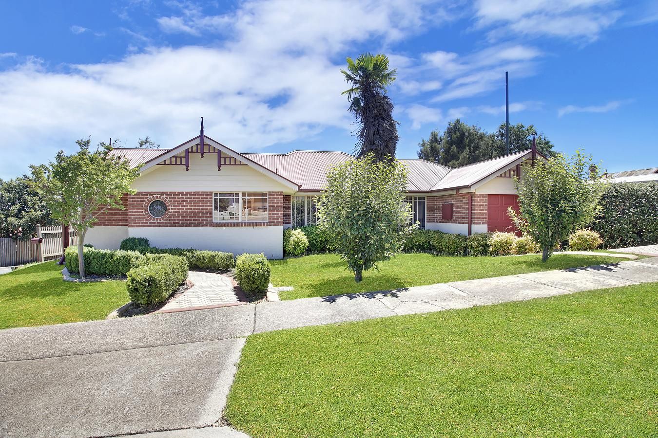 11 Holland Street, Goulburn NSW 2580