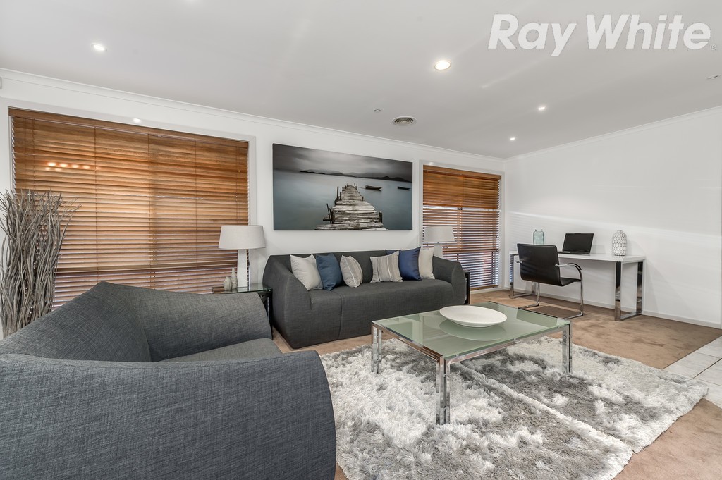 22 Buick Crescent, MILL PARK, VIC 3082