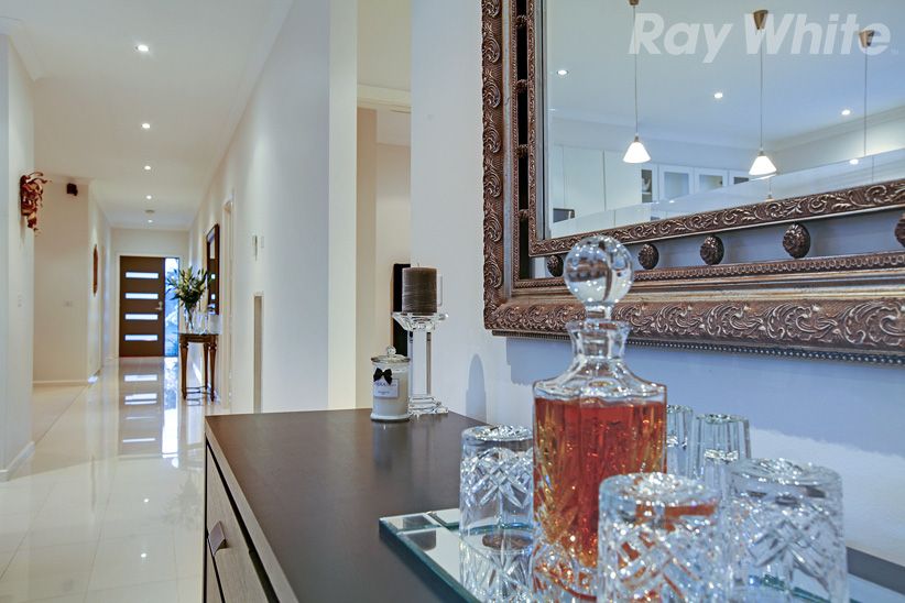52 Grange Drive, South Morang, VIC 3752