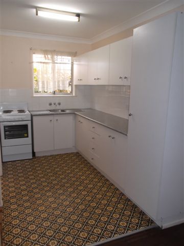 2/158 Frank Street, LABRADOR, QLD 4215