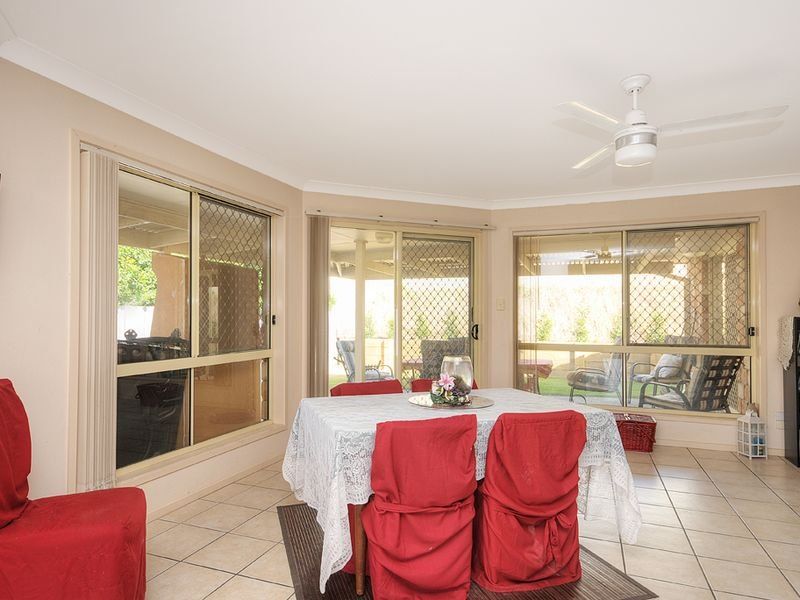 17 Buddy Holly Close, PARKWOOD, QLD 4214