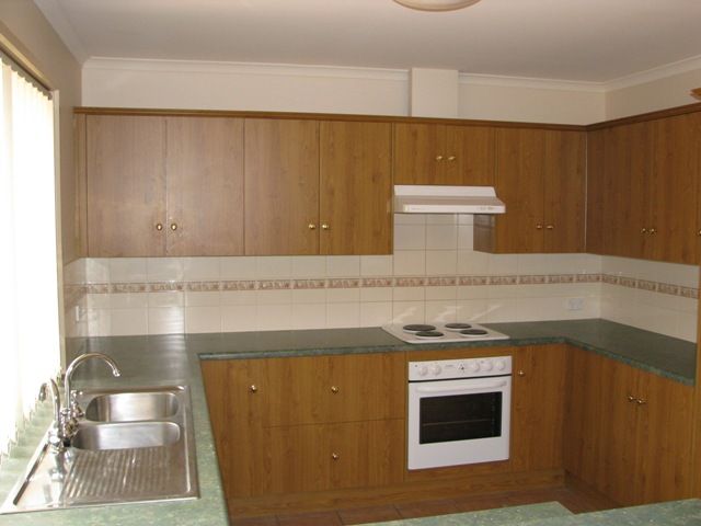 8 Fullwood Street, WAIKERIE, SA 5330