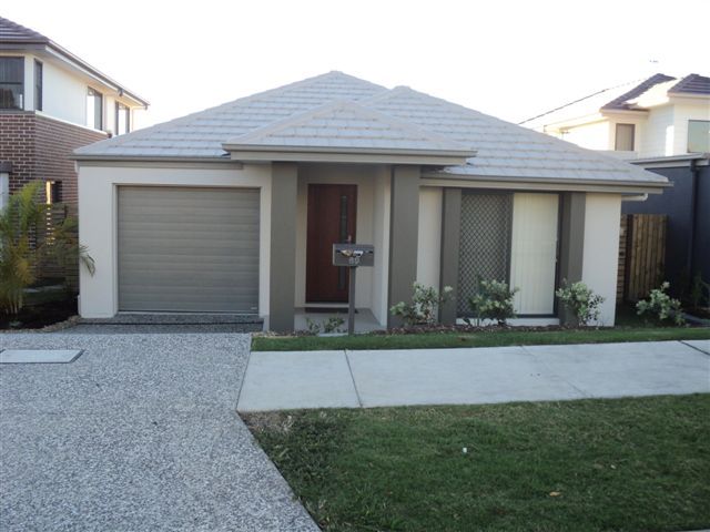69 Codrington Circuit, Pacific Pines, QLD 4211