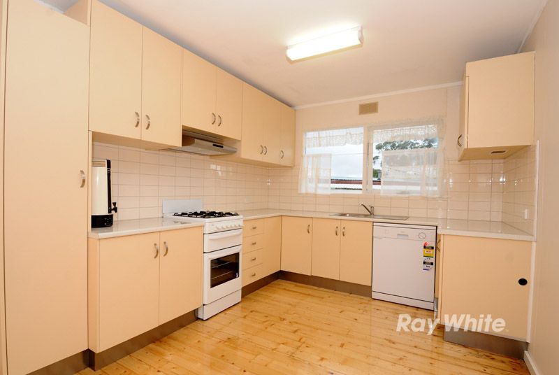 15 Malua Road, FERNTREE GULLY, VIC 3156