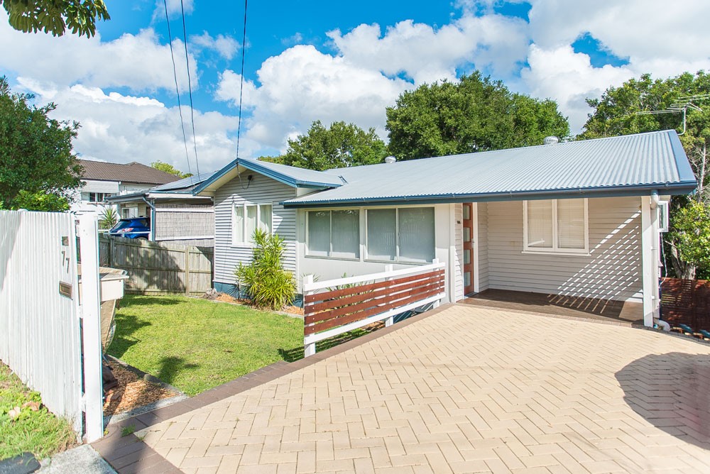77 Holland Road, Holland Park, QLD 4121