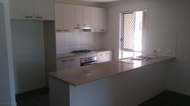 66 Honeywood Drive, FERNVALE, QLD 4306