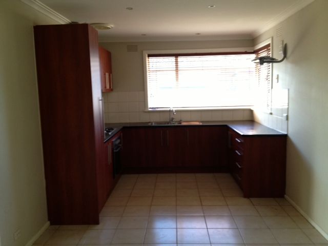 42 Kingsway Drive, LALOR, VIC 3075