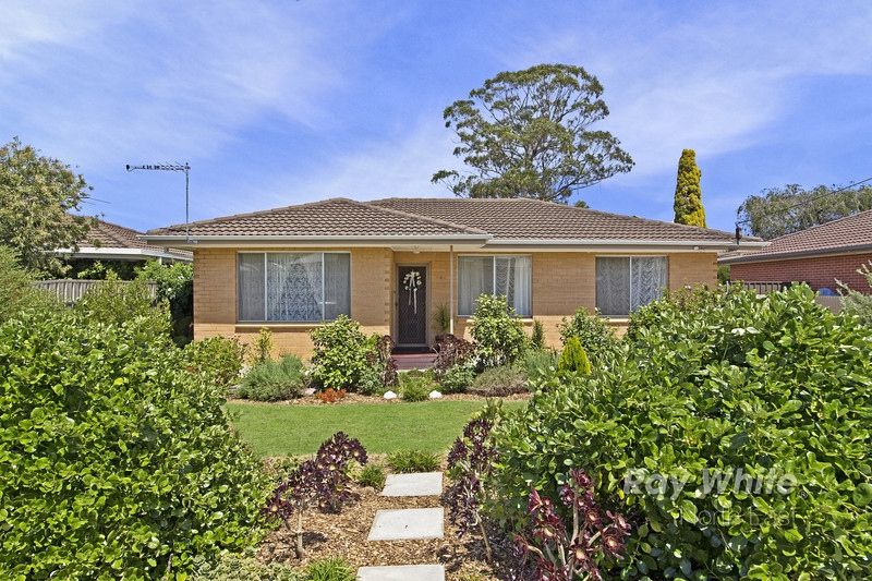 8 Riddell Road, Holden Hill SA 5088