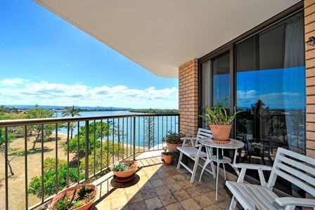 13/8 Paradise Parade, Paradise Point, QLD 4216
