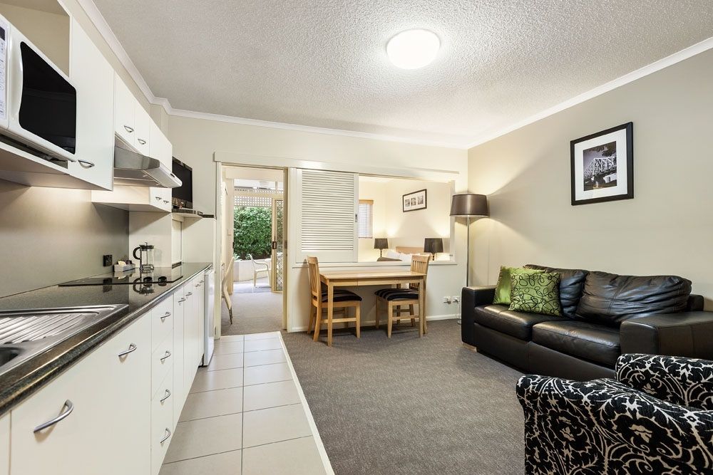 85 Deakin Street, KANGAROO POINT QLD 4169