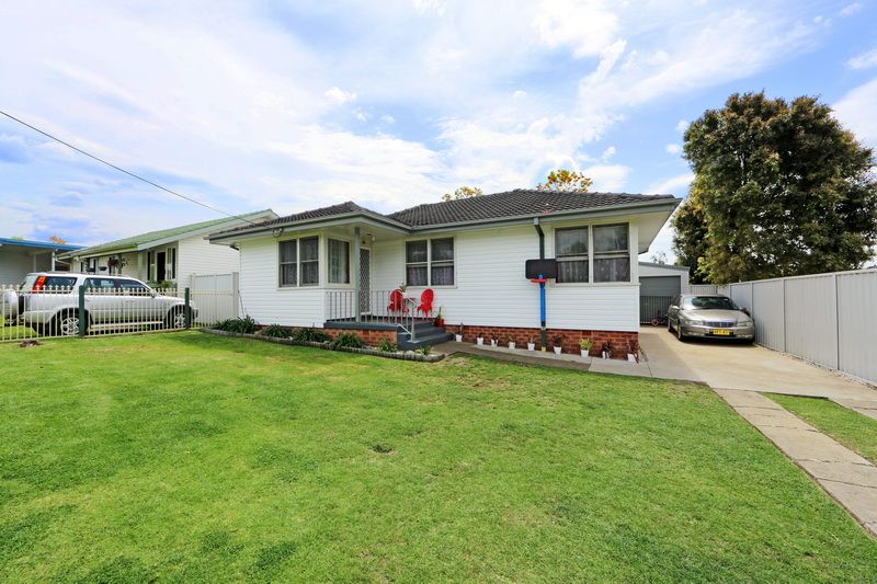 23 Quiberon Street, Nowra, NSW 2541