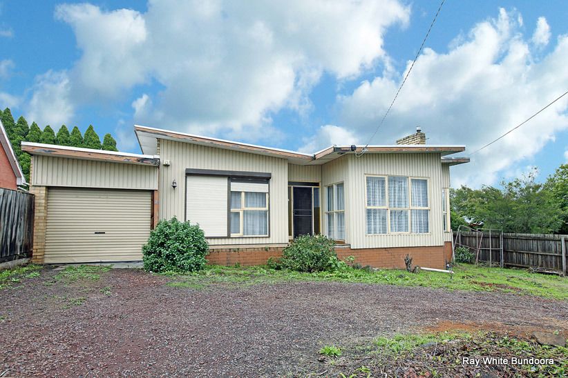 11 Plenty Road, BUNDOORA, VIC 3083
