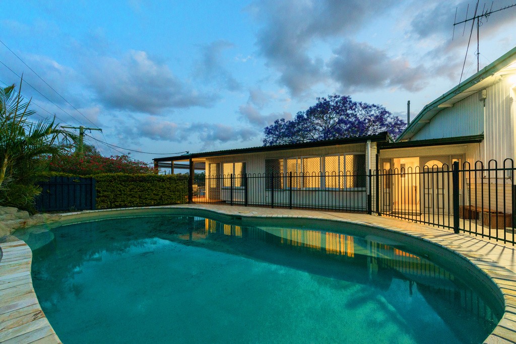 4 O'Callaghan Street, Holland Park, QLD 4121