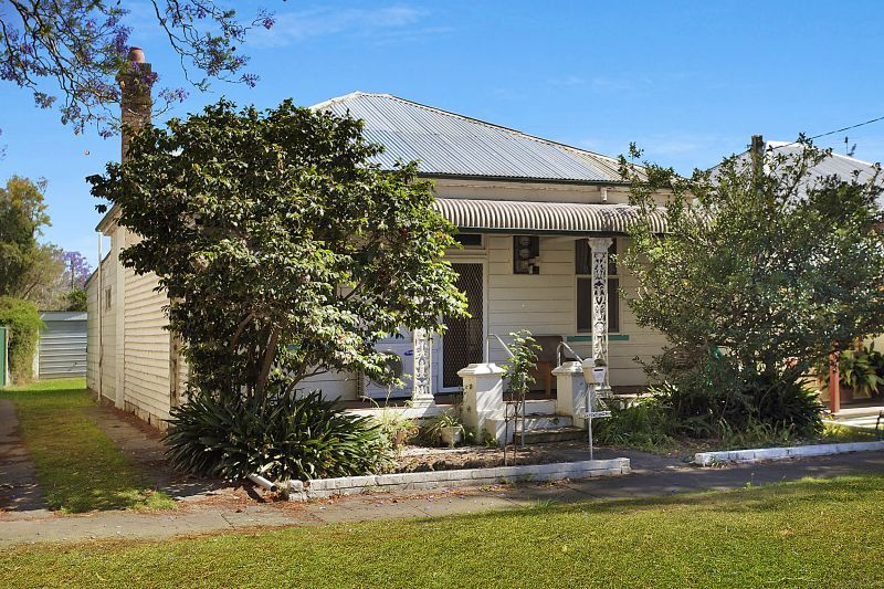 34 Roxburgh Street, LORN NSW 2320