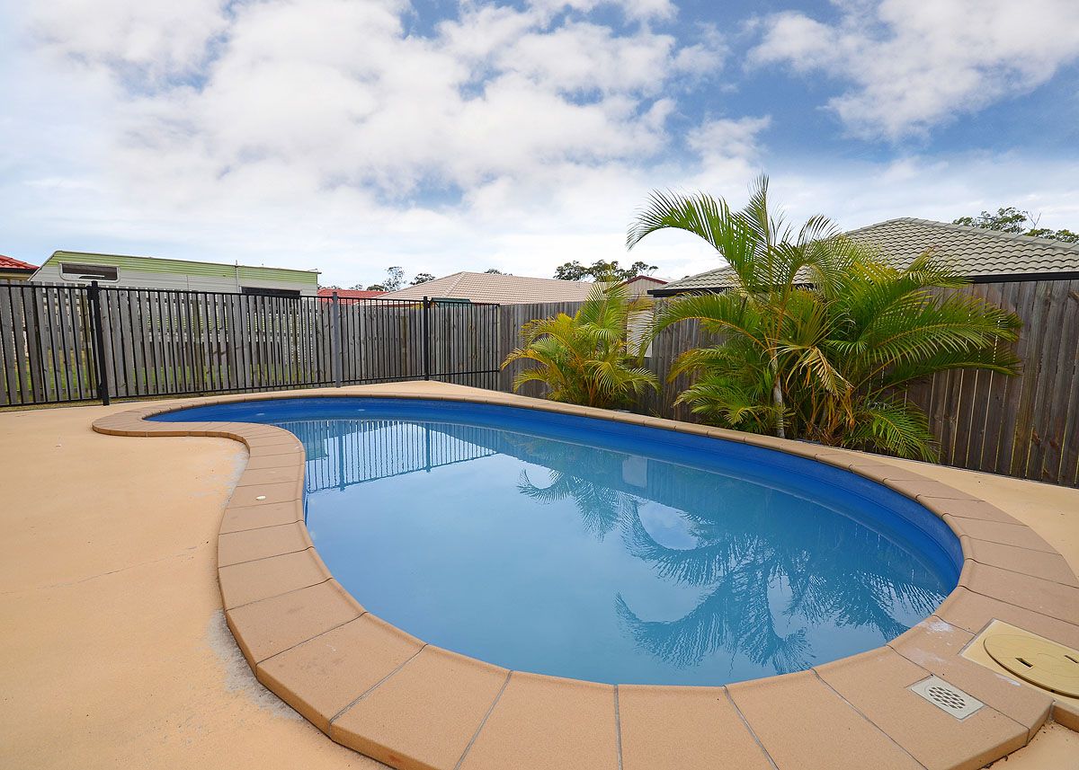 22 Topaz Circuit, URANGAN, QLD 4655