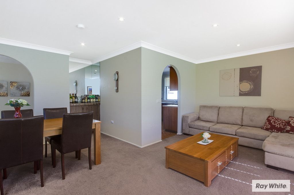 8 Manuka Avenue, DAPTO, NSW 2530