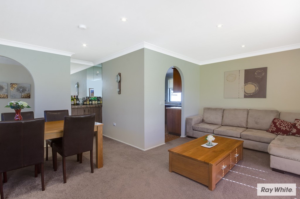8 Manuka Avenue, DAPTO, NSW 2530