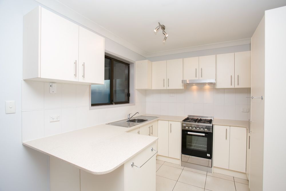 4 Oxford Street, ROTHWELL, QLD 4022
