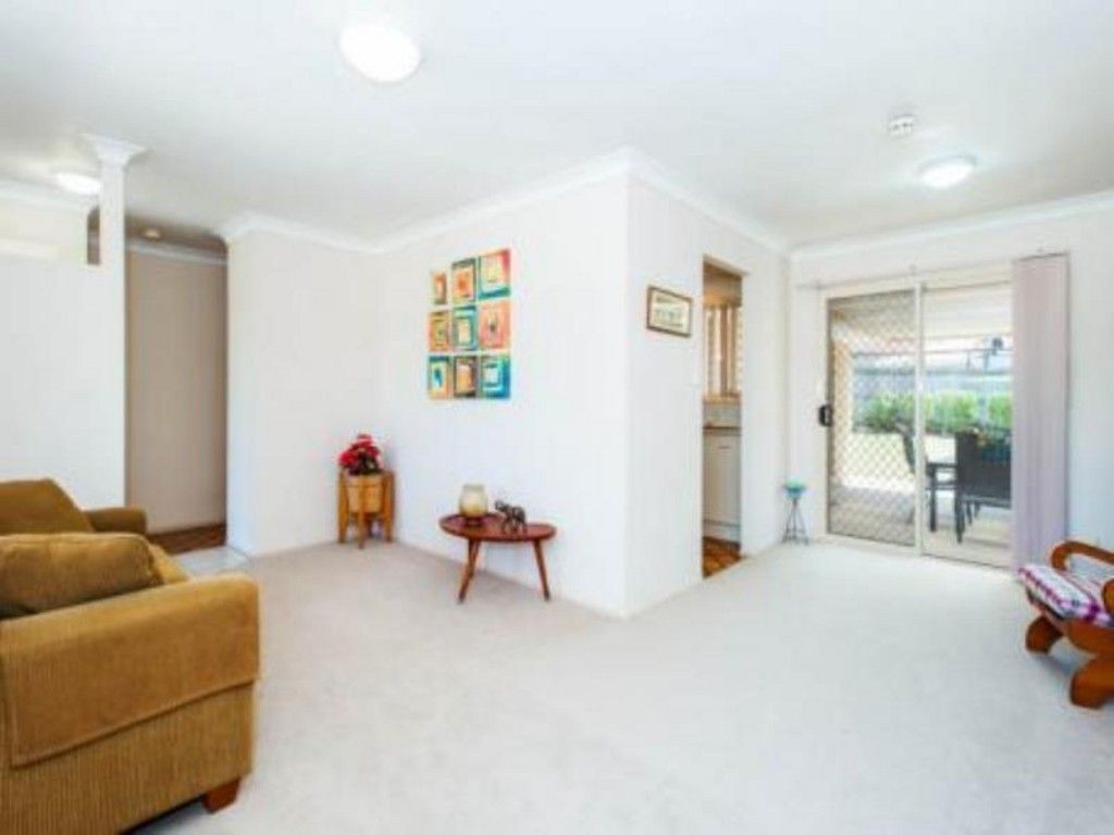 39 Blue Grass Crescent, EIGHT MILE PLAINS, QLD 4113