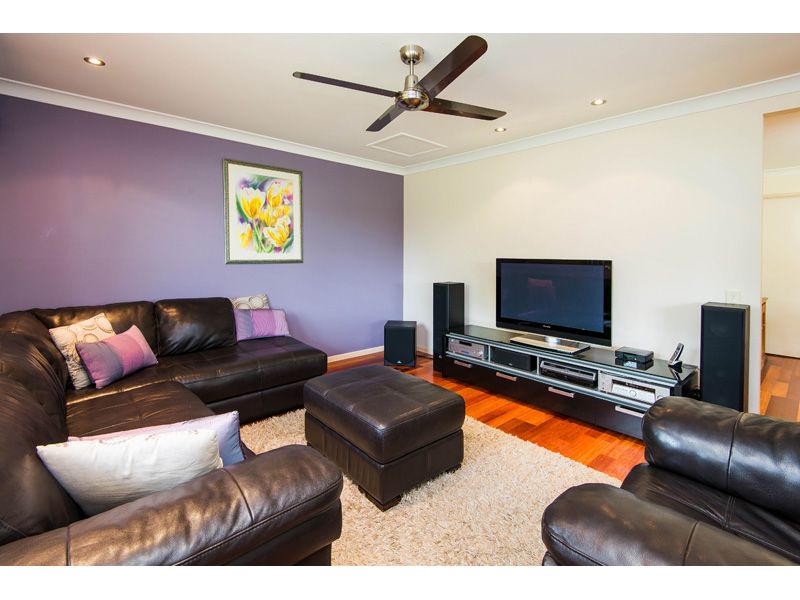 38 Pindari Crescent, WISHART, QLD 4122