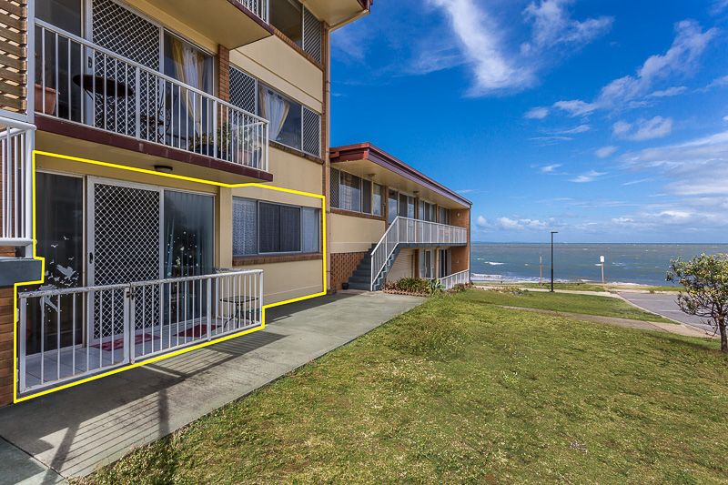 40 Prince Edward Parade, REDCLIFFE QLD 4020