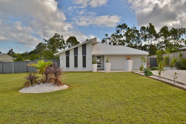3 Peterlyn Ct,., BEERWAH, QLD 4519