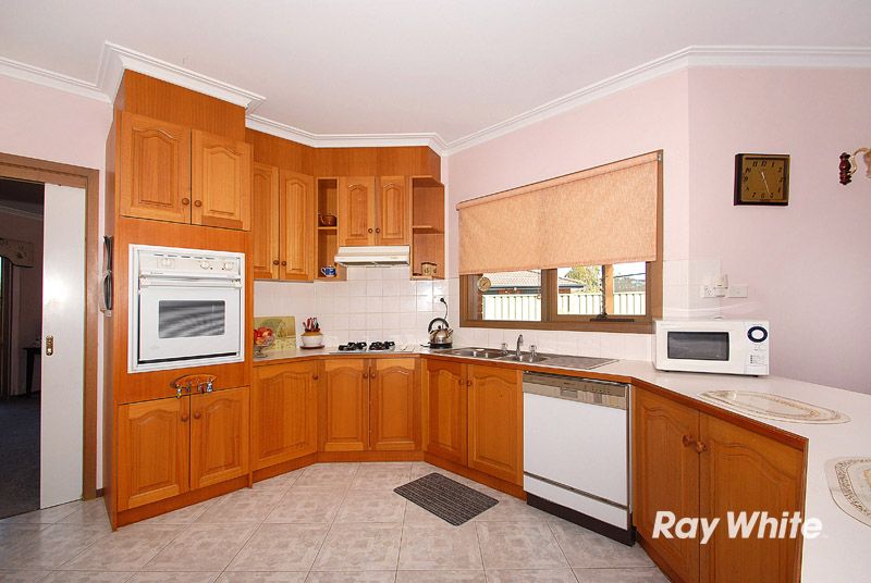 90 Hoysted Avenue, CRANBOURNE NORTH, VIC 3977