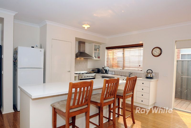 11 Buckthorn Drive, CRANBOURNE NORTH, VIC 3977