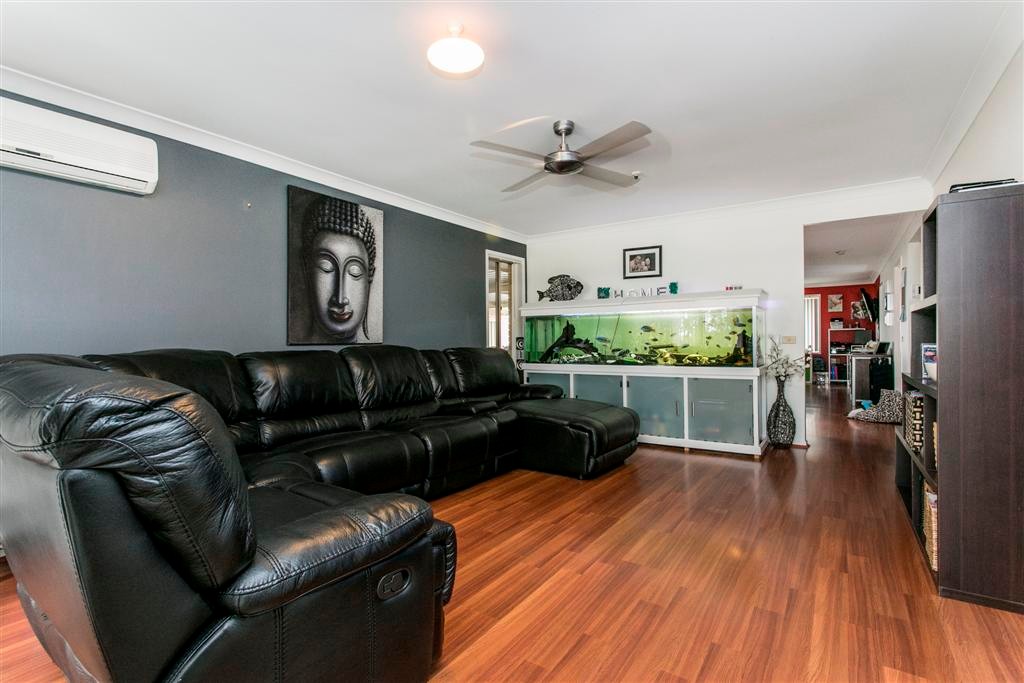 23 Ballybunnion Terrace, GLENMORE PARK, NSW 2745