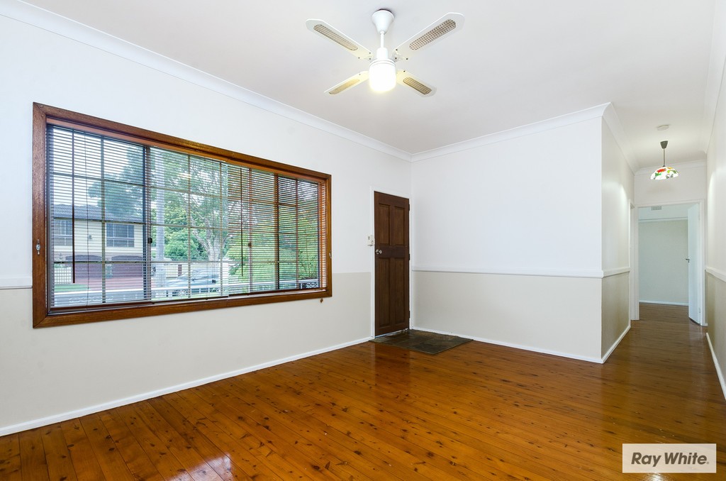 24 Rickard Road, UNANDERRA, NSW 2526