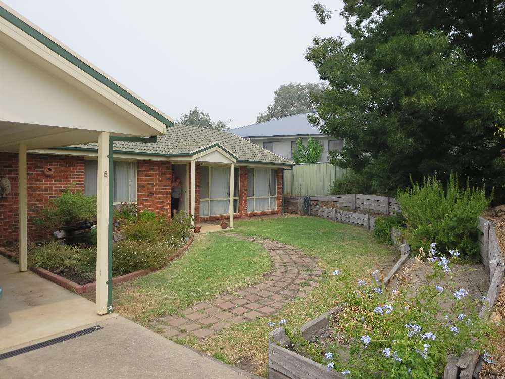 5 Baw Baw Street, THURGOONA NSW 2640